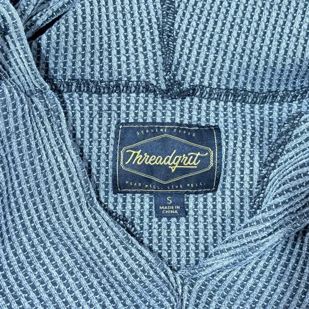 bundle 3 or more Threadgrit Hooded Sweater - Picture 3 of 4